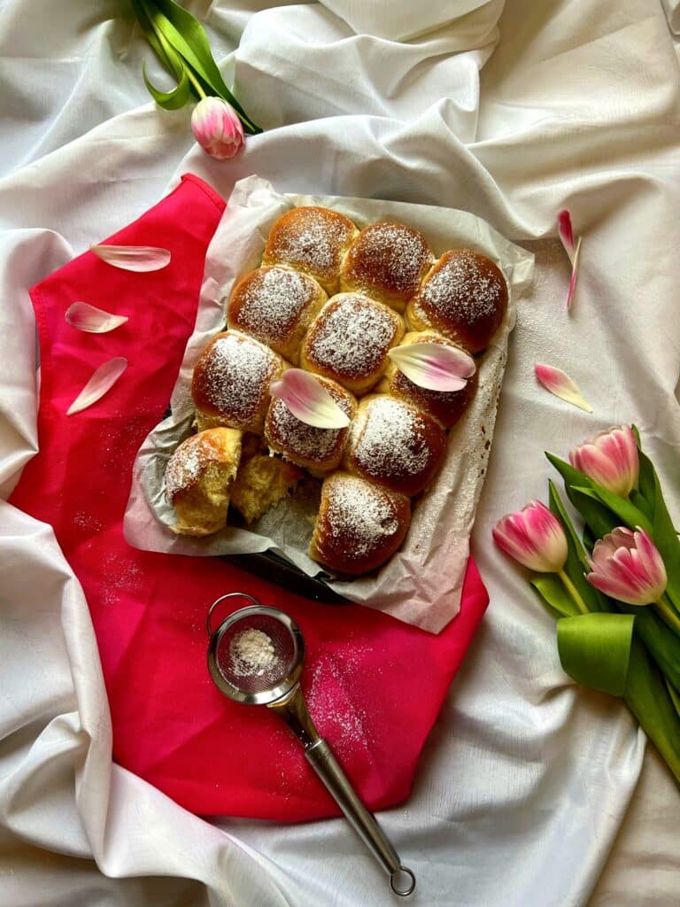 Torta di rose Bimby: soffice e profumata 11 Brioche Butchy con il bimby 3