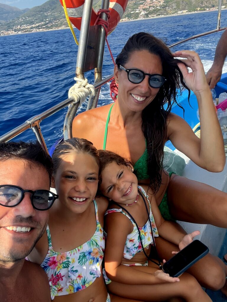 Escursione in Barca Arcomagno San Nicola Arcella un’esperienza indimenticabile per tutta la famiglia 12 Escursione in barca San Nicola Arcella Arcomagno