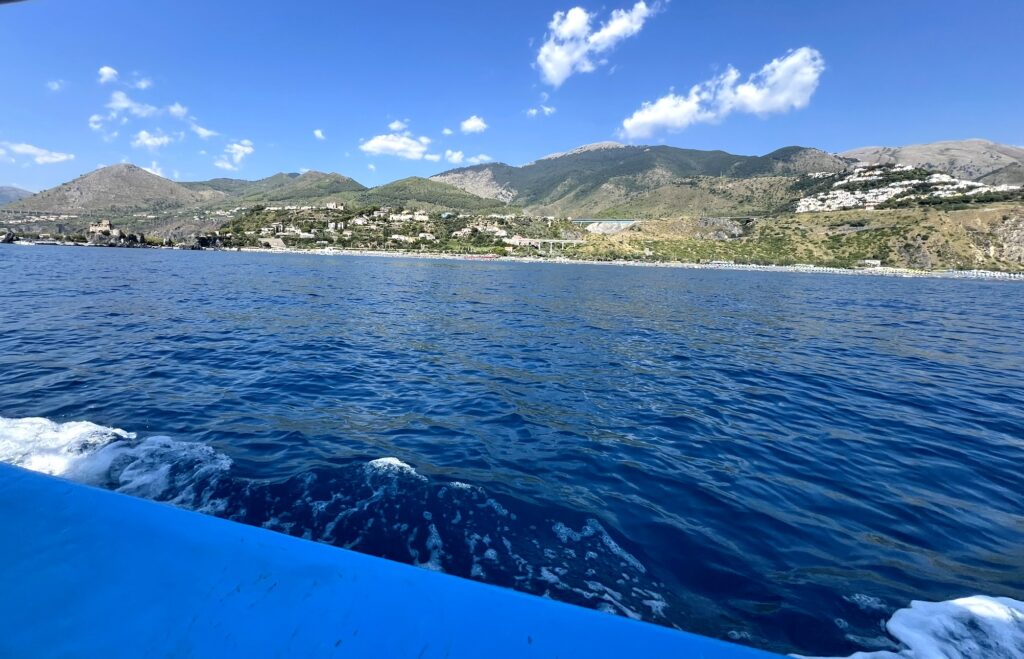 Escursione in Barca Arcomagno San Nicola Arcella un’esperienza indimenticabile per tutta la famiglia 9 Escursione in barca San Nicola Arcella Arcomagno