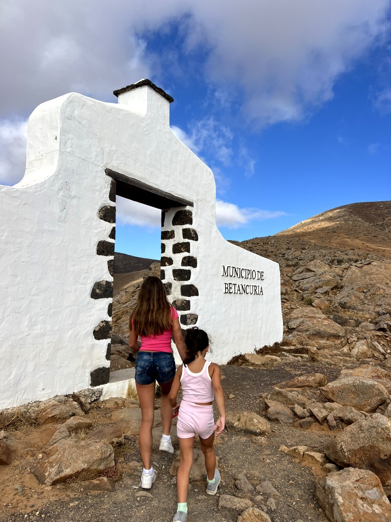Fuerteventura con i bambini: 15 posti imperdibili da vedere 5 Come raggiungere Arco de Las Arco de las Peñitas