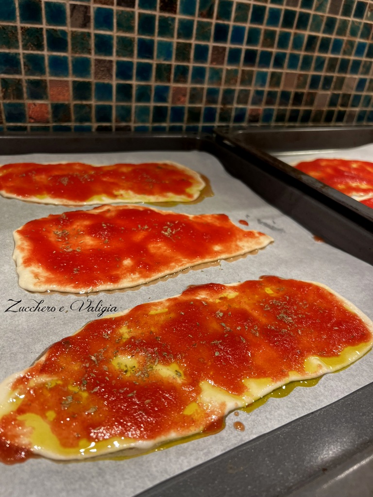 Lingue di Pizza croccanti senza lievito 10 lingue di pizza croccanti senza lievito